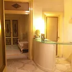 לינה וארוחת בוקר Residenza Al Corso רומא