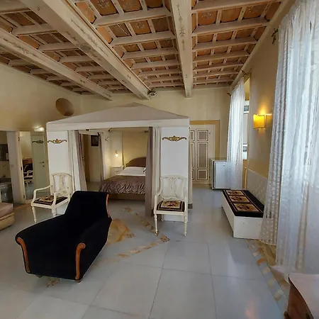 לינה וארוחת בוקר Residenza Al Corso 4*
